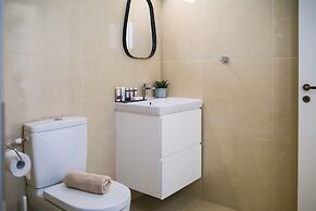 Phaedrus Living: Seaside Luxury Flat Lighthouse 68