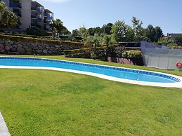 Residencial Paradise Village B