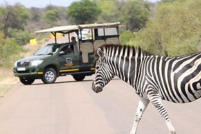 Moya Safari Villa