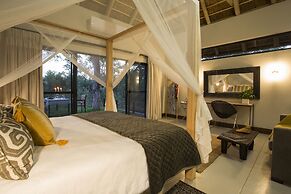 Moya Safari Villa
