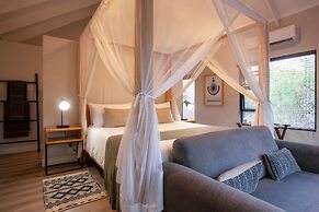 Moya Safari Villa