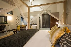 Moya Safari Villa