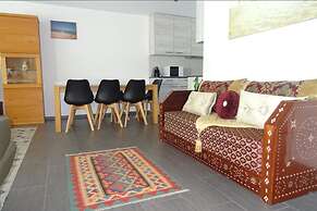 Euro Apartment