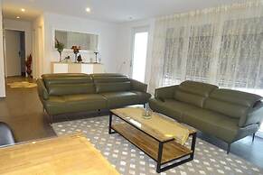 Euro Apartment
