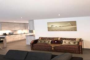 Euro Apartment