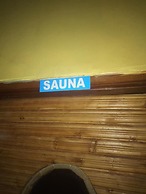 Capricorn Lounge