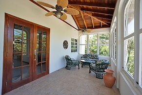 Cocotal Inn and Cabanas