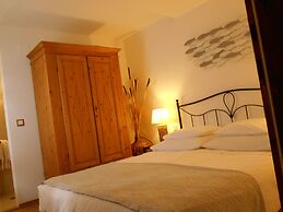 Cottage and Chalet Pr Klemuc