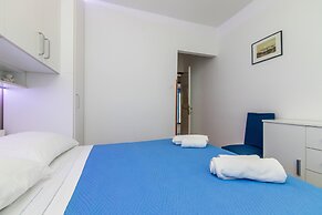 Apartments Jakov