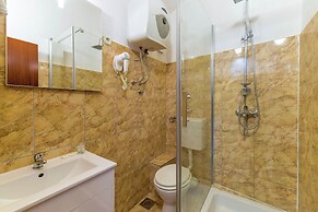House Villa Danica