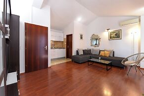 House Villa Danica