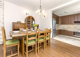 Apartment Luce
