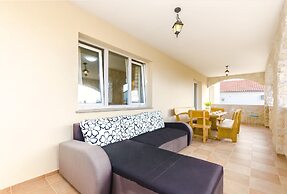 Apartment Luce