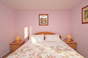 Apartment Stari Grad