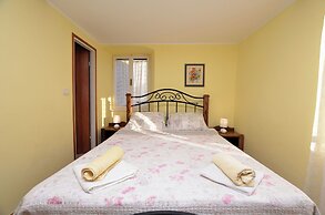 Apartment Stari Grad