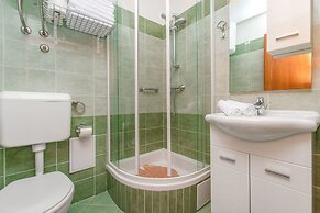 Apartments Mira