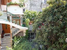 Apartment and Room Ivica
