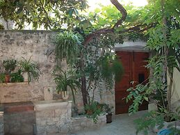 Apartment and Room Ivica