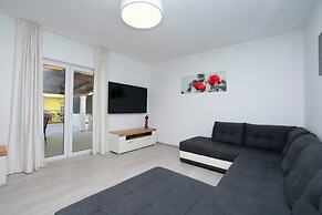 Apartment Dora
