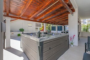 Apartment Dora