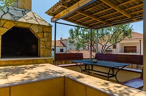Apartments and Room Maestral