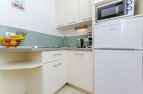Apartments and Room Maestral