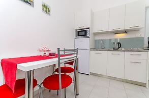 Apartments and Room Maestral