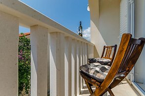 Apartments and Room Maestral