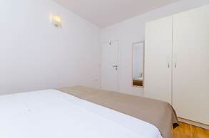 Apartments and Room Maestral
