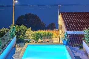 House Roza