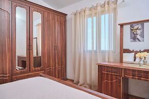 House Roza