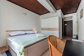 Apartments and Rooms Preka