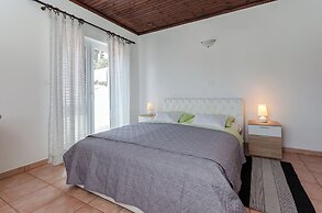 Apartments and Rooms Preka
