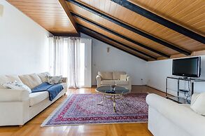 Apartments and Rooms Preka
