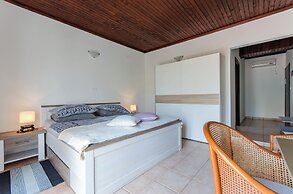 Apartments and Rooms Preka