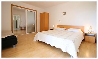 Apartments and Room Janja
