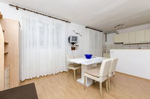 Apartments and Room Janja