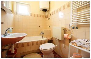 Apartments and Room Janja