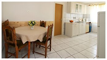 Apartments and Room Janja