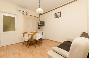 Apartments and Room Janja
