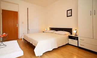 Apartments and Room Janja
