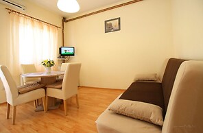 Apartments and Room Janja
