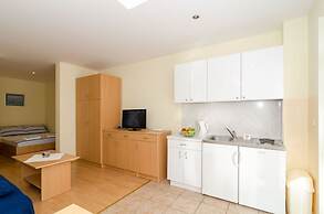 Apartments Milenko