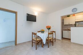 Apartment Matea