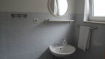 Apartments and Rooms Denis