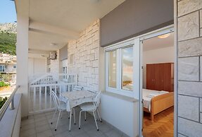 Apartments and Rooms Denis