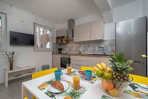 House Polus