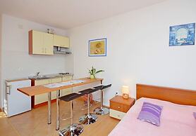 Apartments Luka