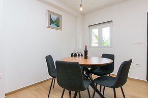 Apartment Petea