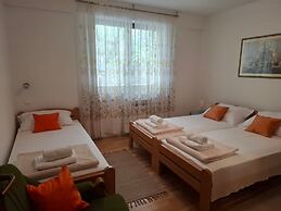 Apartment Jolanka